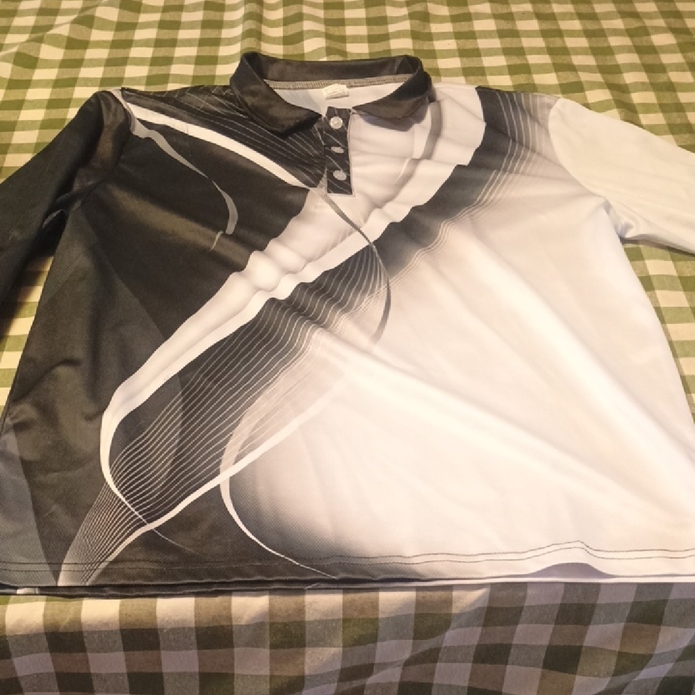 Men's Black and White Shirt